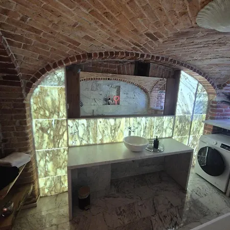 Marmurowa Winnica Apartment *
